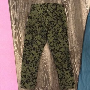 Lululemon Align Crop